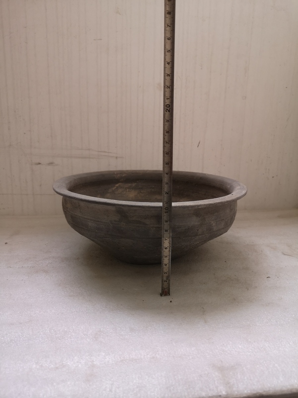 古玩陶瓷灰陶折沿盆拍賣,當前價格580元
