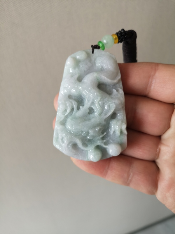 古玩玉器龍牌子拍賣，當前價格450元