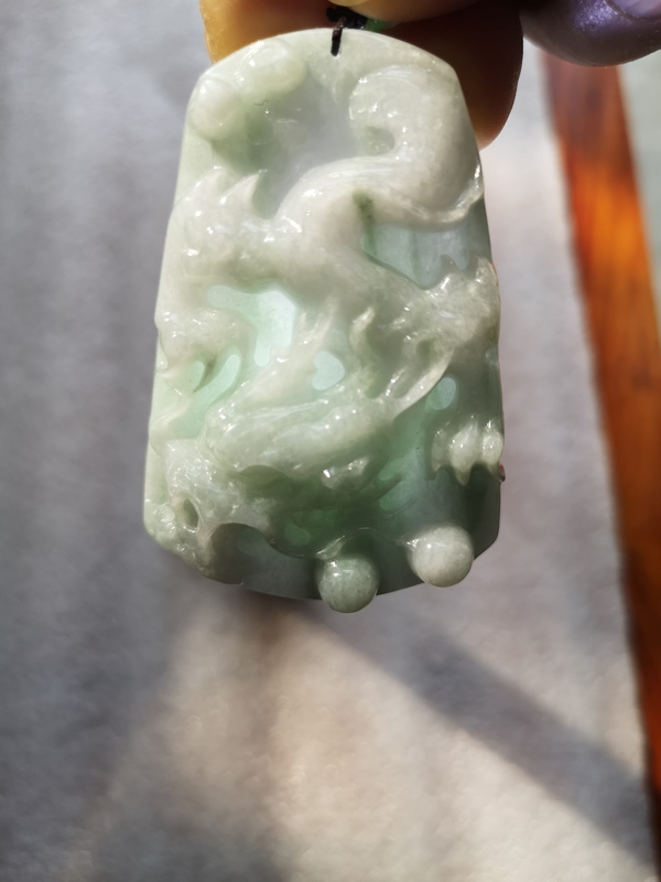 古玩玉器龍牌子拍賣,當前價格398元