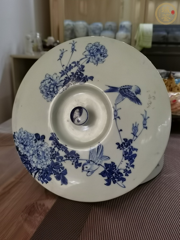 古玩陶瓷民國(guó)·青花花鳥(niǎo)紋蓋鍋（日本）真品鑒賞圖