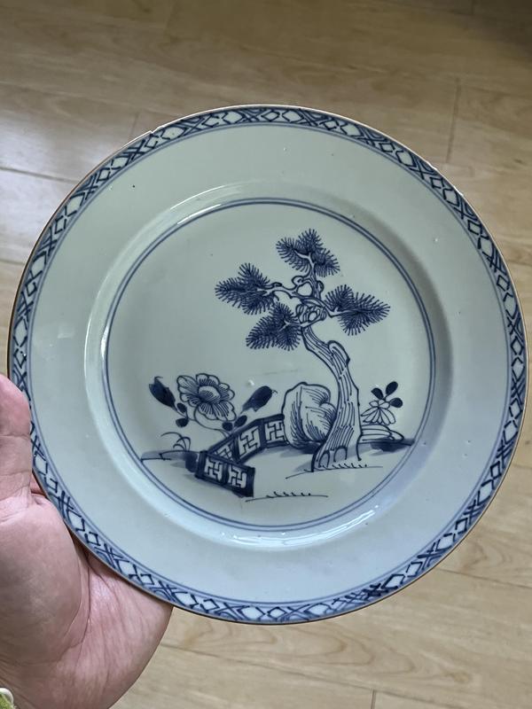 古玩陶瓷松樹花卉紋青花盤拍賣,當前價格580元