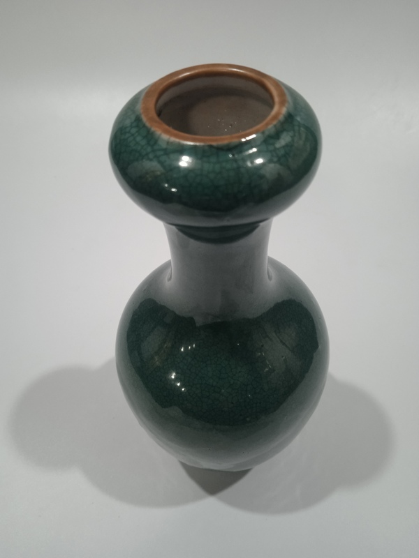 古玩陶瓷精品造型綠哥釉洗口瓶拍賣,當(dāng)前價(jià)格0元