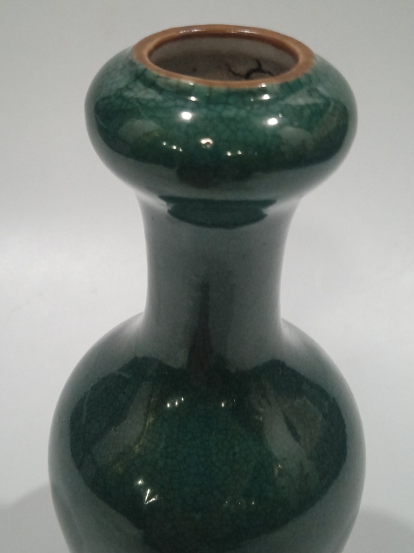 古玩陶瓷精品造型綠哥釉洗口瓶拍賣,當(dāng)前價(jià)格0元