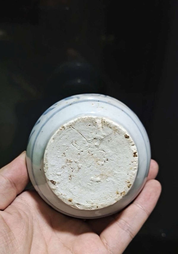 古玩陶瓷元青花荷葉蓋罐拍賣,當(dāng)前價格25800元