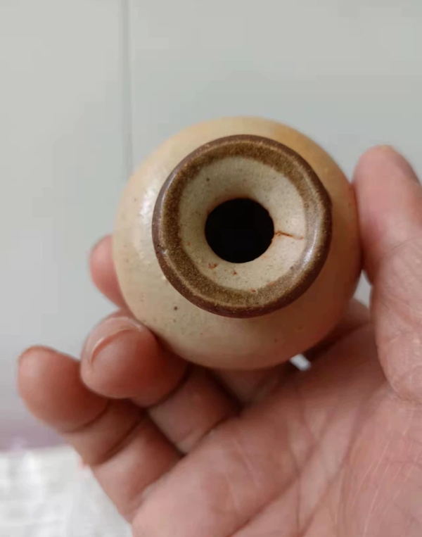 古玩陶瓷哥釉瓶拍賣，當前價格99999元
