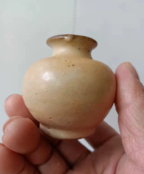古玩陶瓷哥釉瓶拍賣，當前價格99999元
