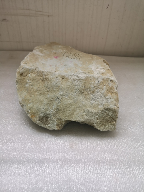 古玩玉器翡翠賭石拍賣,當前價格678元