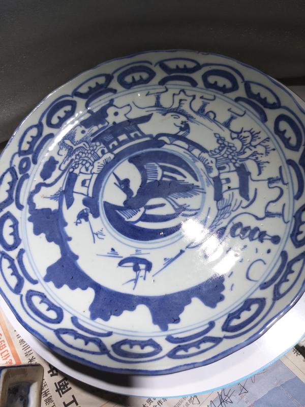 古玩陶瓷團鶴樓臺亭閣山水紋青花盤拍賣,當前價格2280元