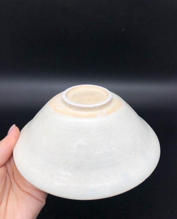 古玩陶瓷宋影青釉模印花卉紋碗拍賣,當(dāng)前價格4000元