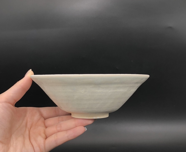 古玩陶瓷宋影青釉模印花卉紋碗拍賣,當(dāng)前價格4000元