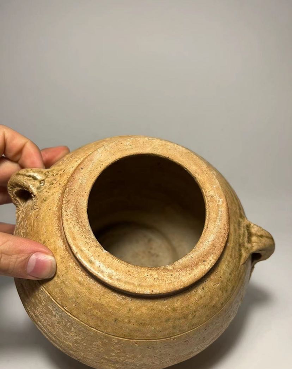 古玩陶瓷漢代灰釉雙系罐拍賣,當(dāng)前價格3800元