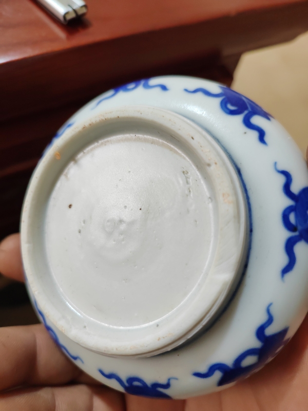 古玩陶瓷花卉紋青花蓋盒拍賣,當前價格5000元