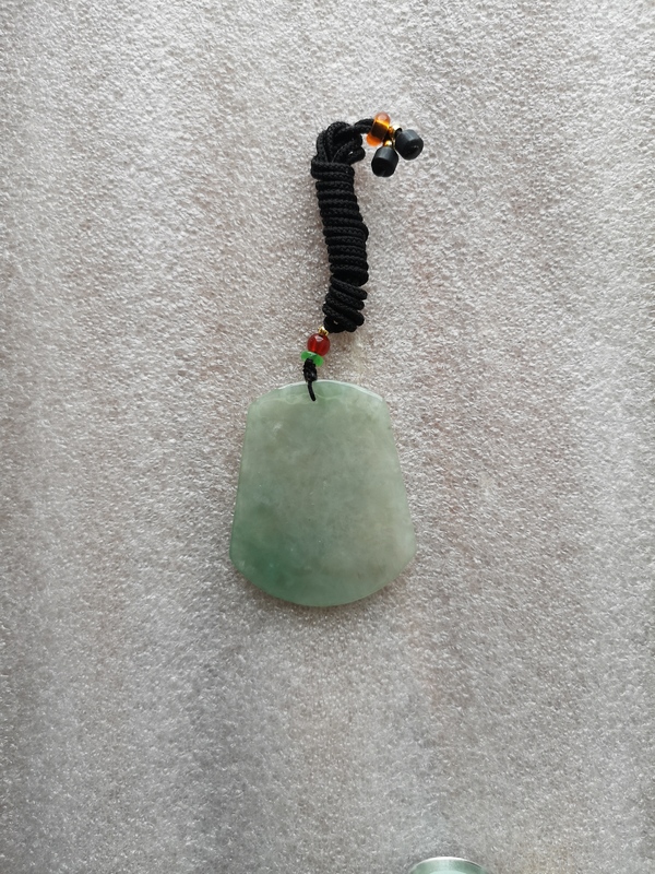 古玩玉器山水牌子拍賣,當前價格456元