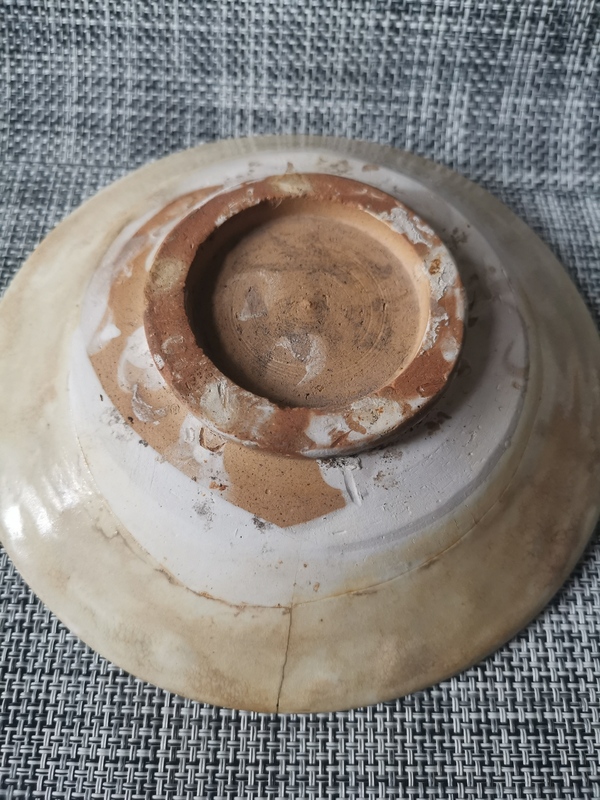 古玩陶瓷金元,河南窯口白釉盤拍賣,當前價格999元