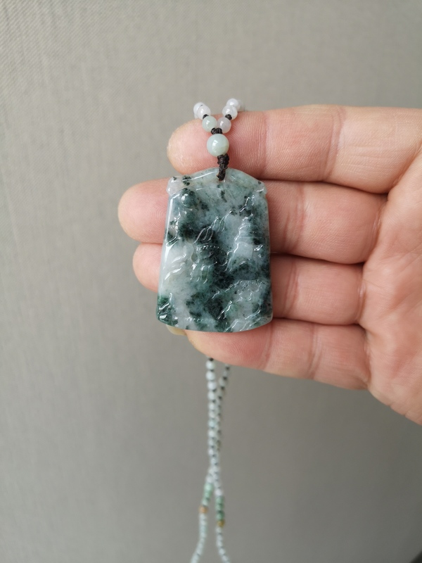 古玩玉器山水牌子拍賣,當前價格550元