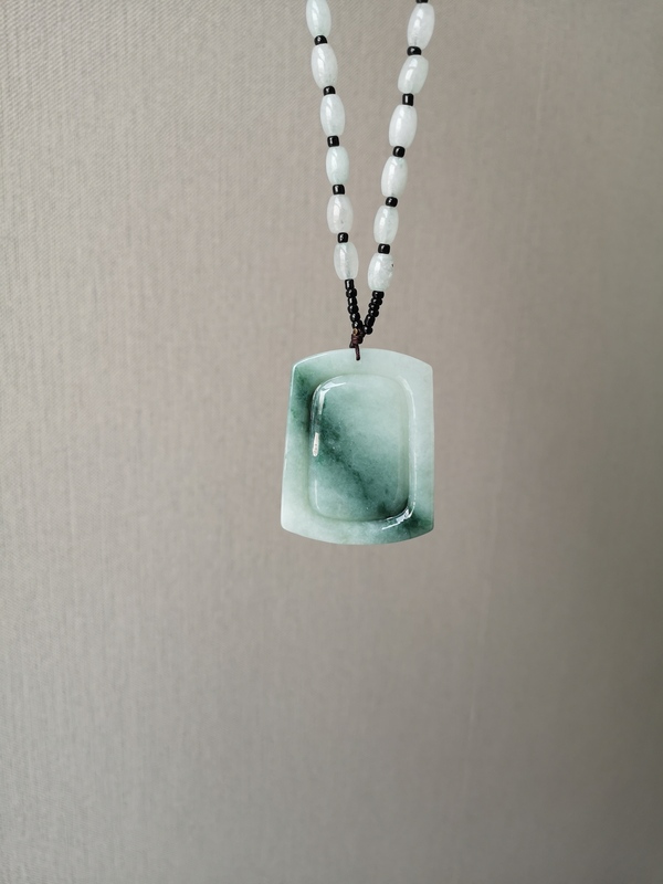 古玩玉器山水牌子拍賣,當前價格680元