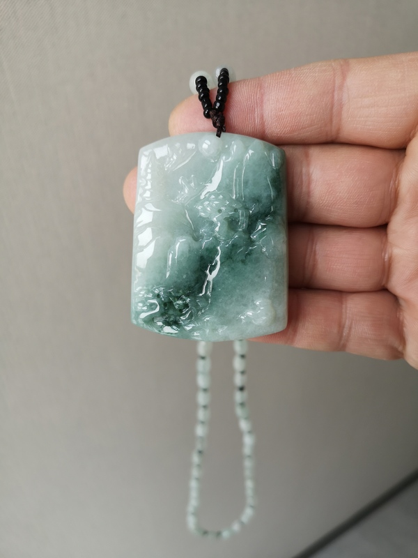 古玩玉器山水牌子拍賣,當前價格680元