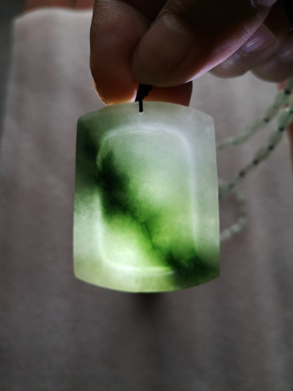 古玩玉器山水牌子拍賣,當前價格680元