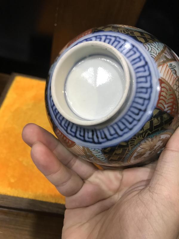 古玩陶瓷(精品蓋碗)清末民初-青花粉彩開窗花卉紋描金蓋碗一對拍賣,當(dāng)前價(jià)格715元