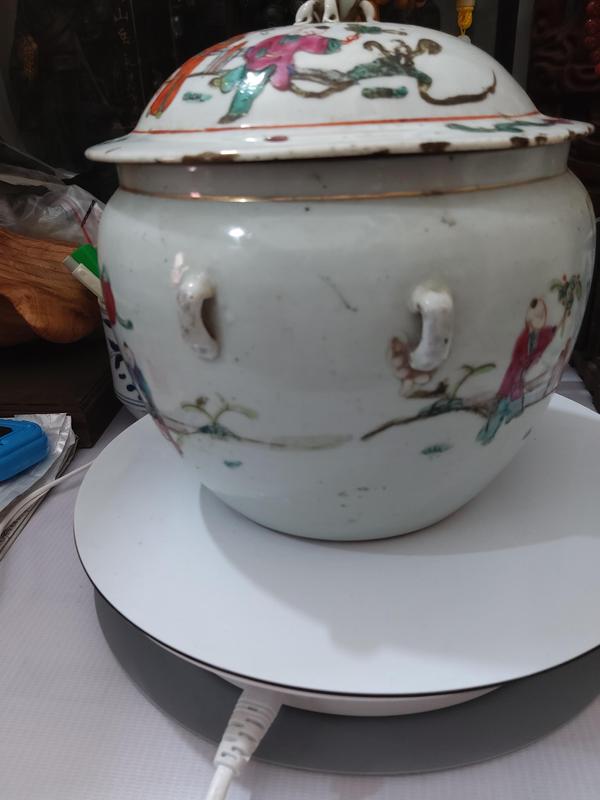古玩陶瓷清代晚期粉彩麒麟送子圖蓋罐拍賣,當前價格3260元