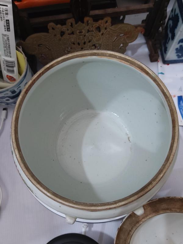 古玩陶瓷清代晚期粉彩麒麟送子圖蓋罐拍賣,當前價格3260元
