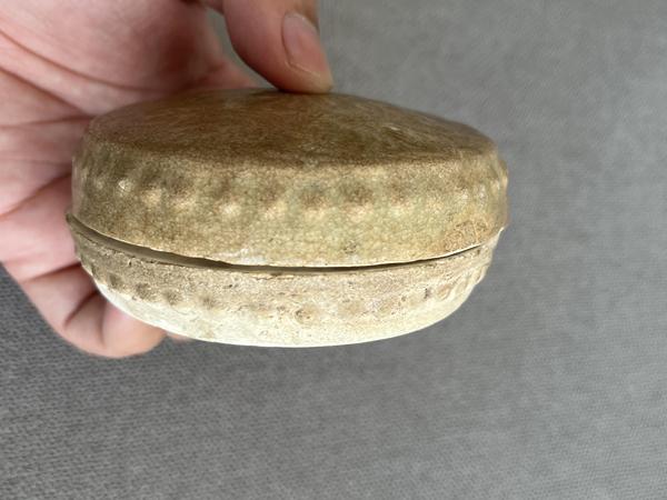 古玩陶瓷影清印花粉盒拍賣,當前價格1500元