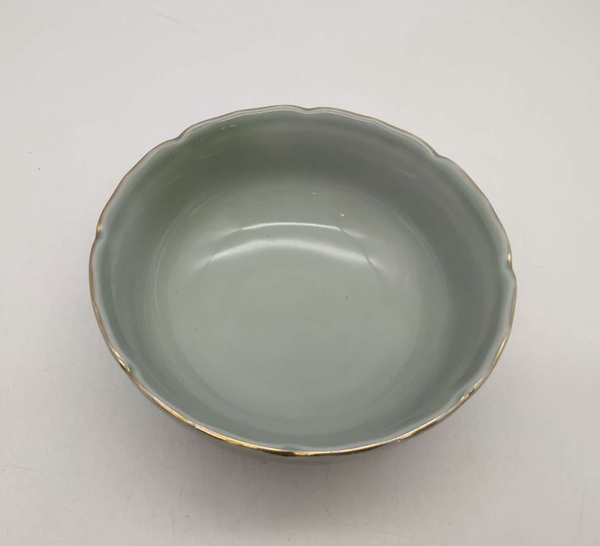 古玩陶瓷花口碗拍賣,當前價格135元