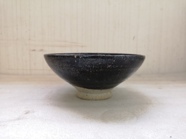 古玩陶瓷磁州窯黑釉斗笠碗拍賣,當前價格789元