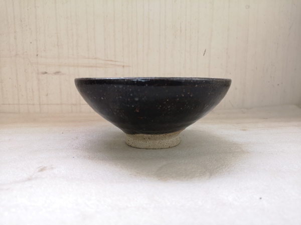 古玩陶瓷磁州窯黑釉斗笠碗拍賣,當前價格789元