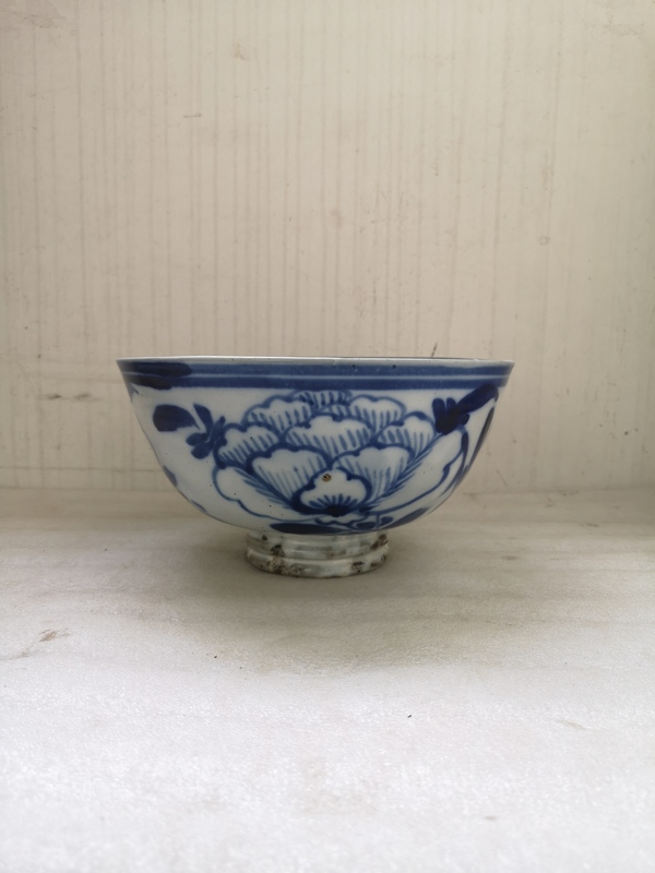 古玩陶瓷磁州窯青花花卉紋碗拍賣,當(dāng)前價(jià)格789元