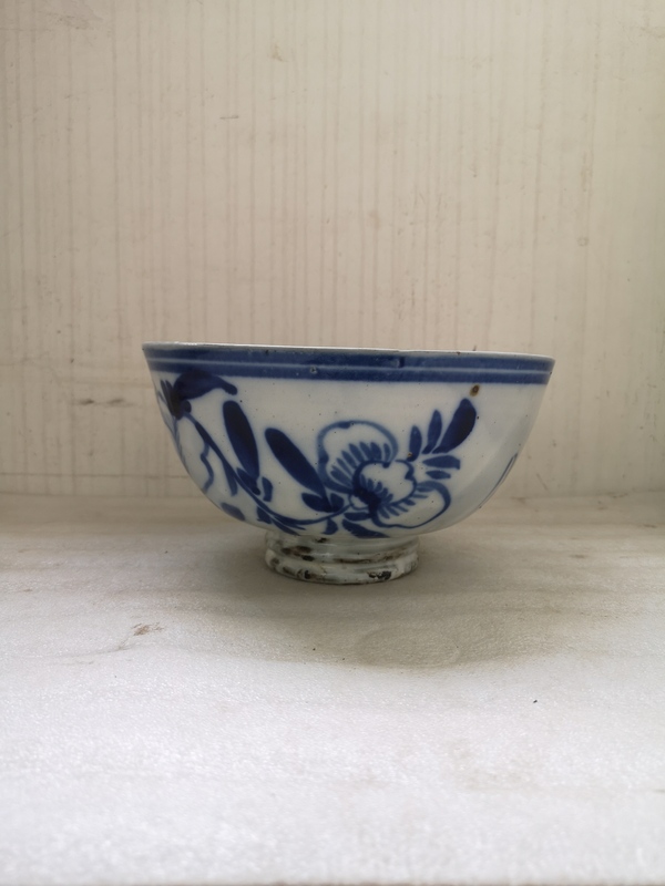 古玩陶瓷磁州窯青花花卉紋碗拍賣,當(dāng)前價(jià)格789元