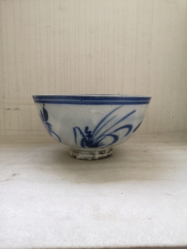 古玩陶瓷磁州窯青花花卉紋碗拍賣,當(dāng)前價(jià)格789元