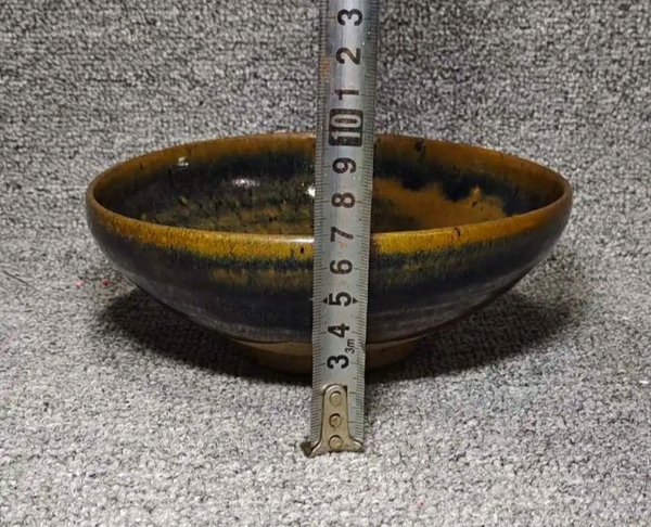 古玩陶瓷黒褐釉碗拍賣,當(dāng)前價(jià)格1698元