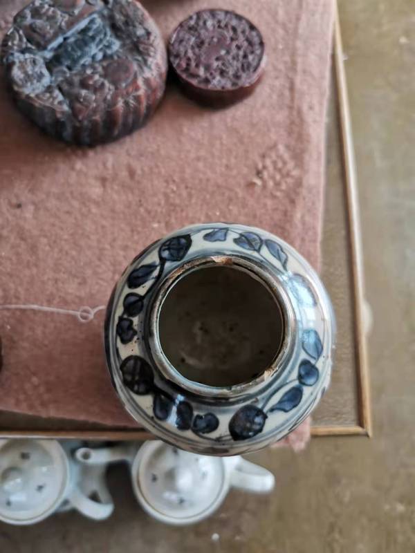 古玩陶瓷明萬歷青花鳳紋罐拍賣,當(dāng)前價(jià)格6800元