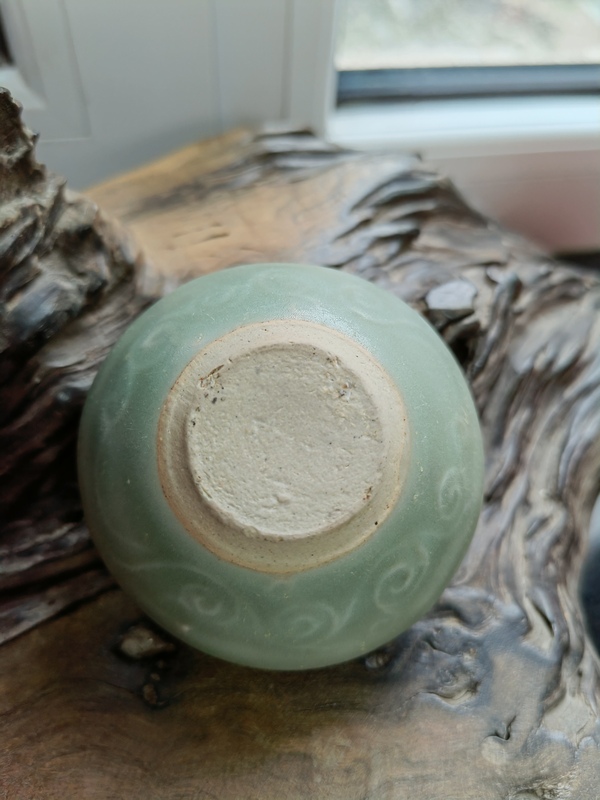 古玩陶瓷元——龍泉窯梅子青花卉紋水丞拍賣(mài),當(dāng)前價(jià)格5588元