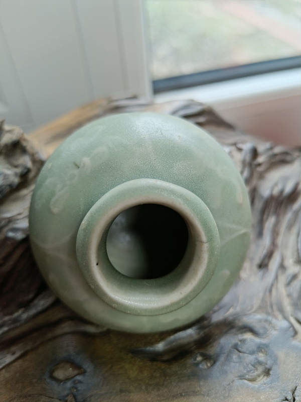 古玩陶瓷元——龍泉窯梅子青花卉紋水丞拍賣(mài),當(dāng)前價(jià)格5588元