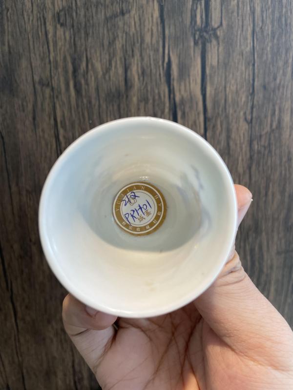 古玩陶瓷清光绪官窑 斗彩洞石杯拍卖，当前价格48000元