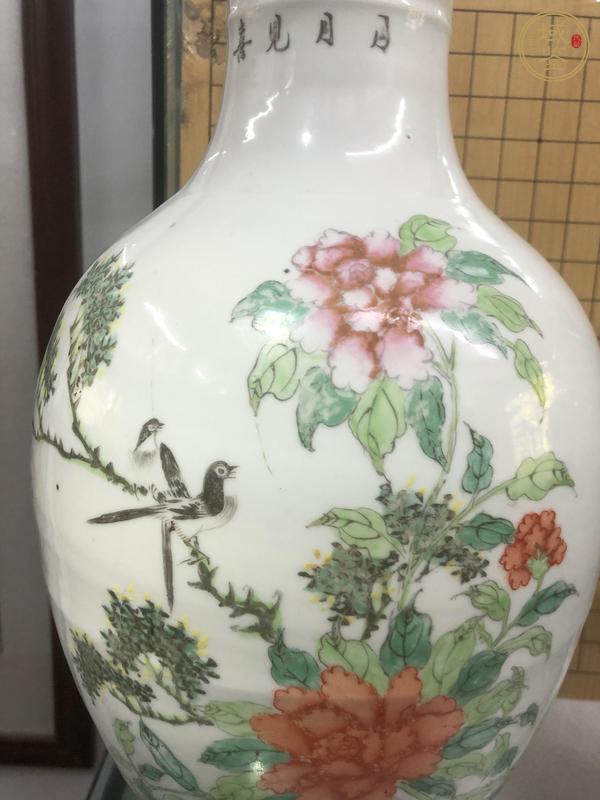 古玩陶瓷粉彩花鳥紋觀音瓶一對真品鑒賞圖