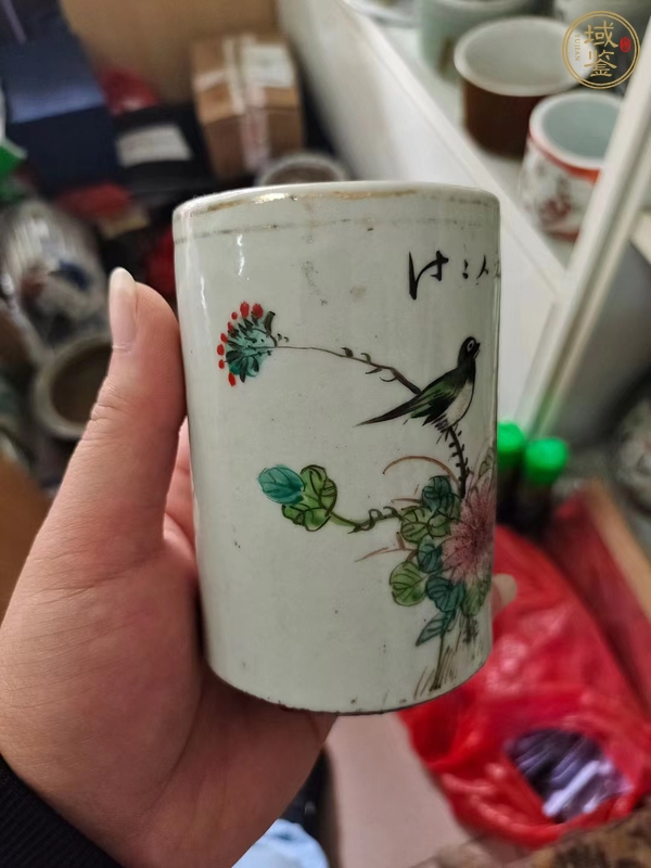 古玩陶瓷粉彩花鳥紋筆筒真品鑒賞圖