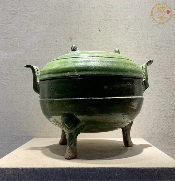 古玩陶瓷綠釉三足陶鼎真品鑒賞圖