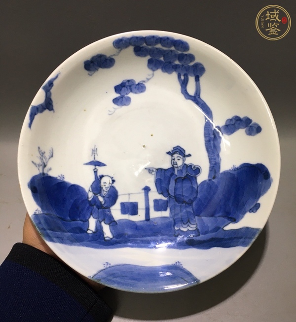 古玩陶瓷人物紋青花盤真品鑒賞圖