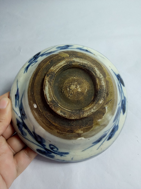 古玩陶瓷清中早期~花卉紋青花碗拍賣,當前價格188元
