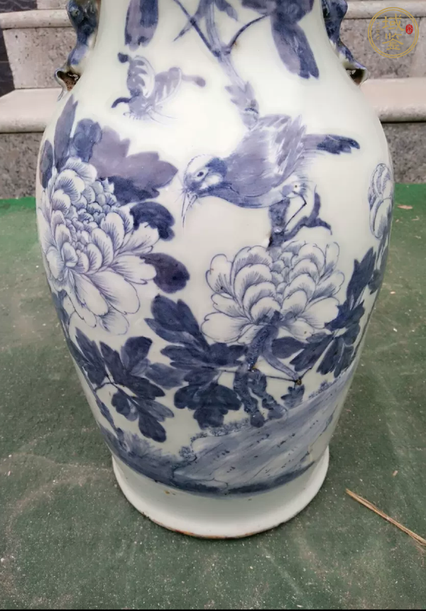 古玩陶瓷花鳥紋青花瓶真品鑒賞圖