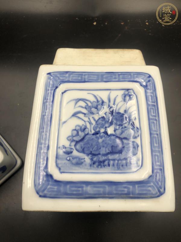 古玩陶瓷花卉紋青花茶葉罐真品鑒賞圖