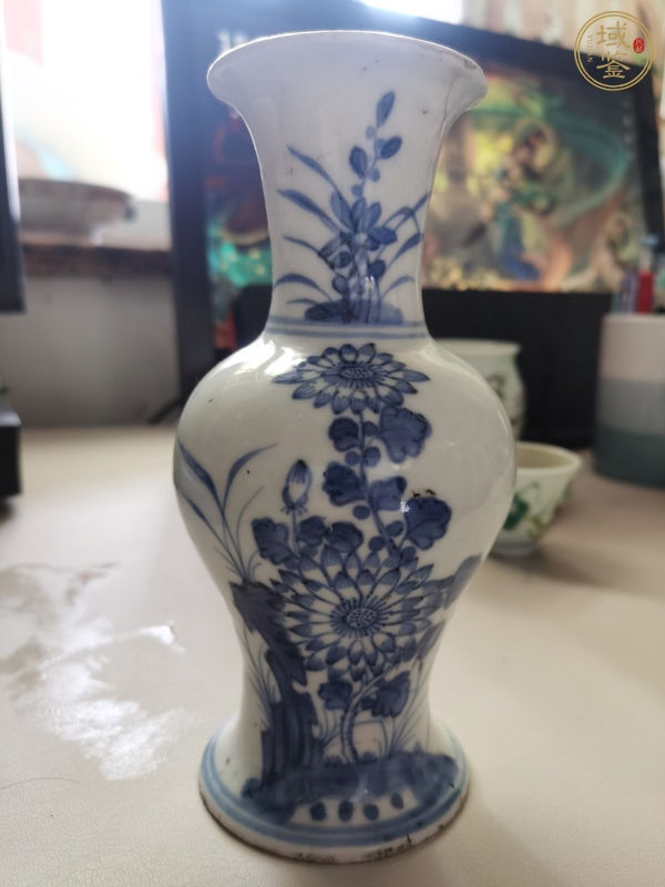 古玩陶瓷花卉紋青花花觚真品鑒賞圖