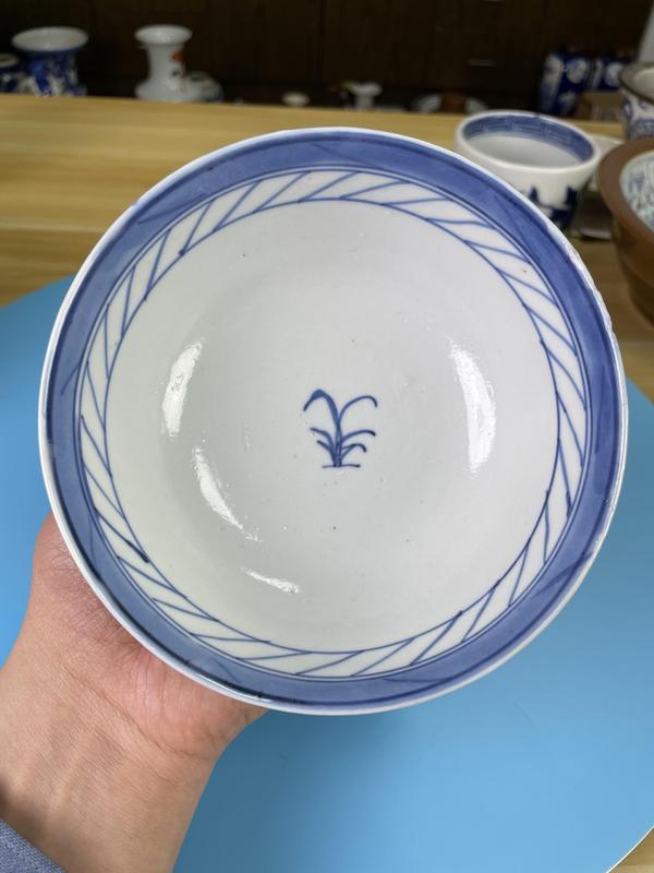 古玩陶瓷清中期 樓臺亭閣山水紋青花碗拍賣,當前價格660元