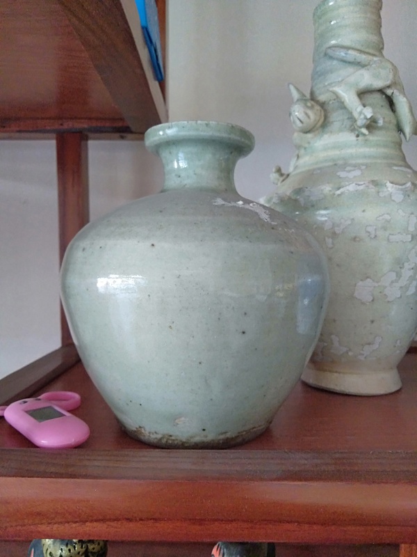 古玩陶瓷明代龍泉窯系影青花瓶拍賣,當前價格198元