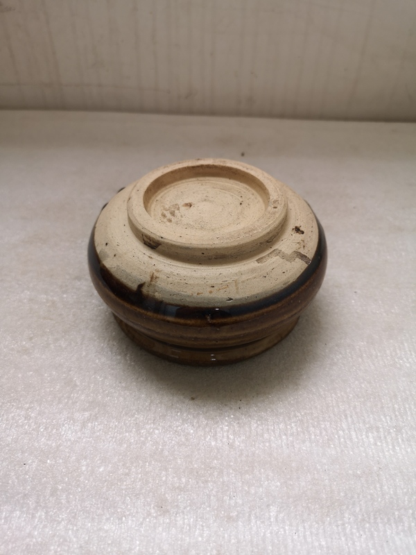 古玩陶瓷磁州窯窯醬釉小爐拍賣,當前價格345元