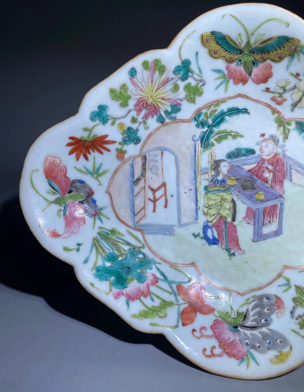 古玩陶瓷粉彩人物故事纹贡盘拍卖，当前价格4888元