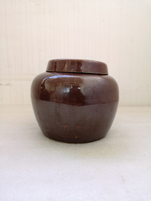 古玩陶瓷鐵銹釉蓋罐拍賣(mài),當(dāng)前價(jià)格234元
